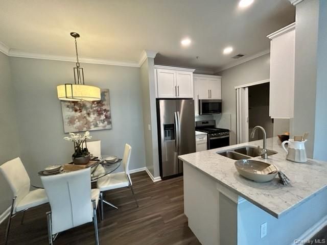 1 Charles Pond Drive 317, Coram, NY 11727