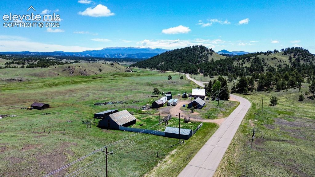 11105 County Road 102, Guffey, CO 80820 — exterior