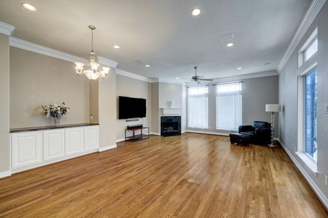 623 Knox Street, Houston, TX 77007