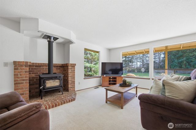 6012 Portal Way, Ferndale, WA 98248