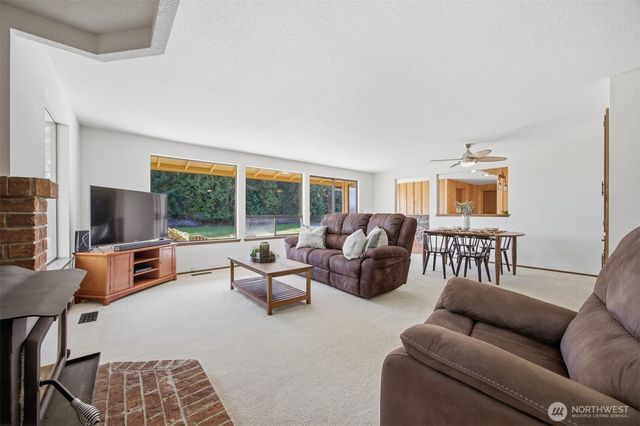 6012 Portal Way, Ferndale, WA 98248