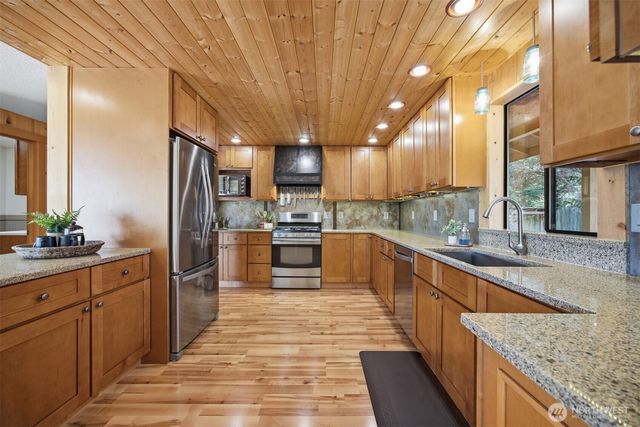 6012 Portal Way, Ferndale, WA 98248