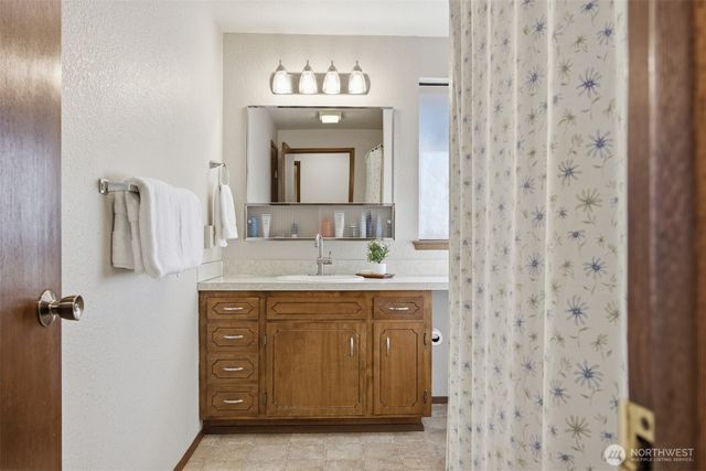 6012 Portal Way, Ferndale, WA 98248