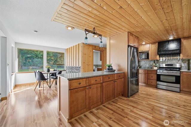 6012 Portal Way, Ferndale, WA 98248