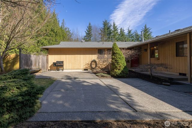 6012 Portal Way, Ferndale, WA 98248