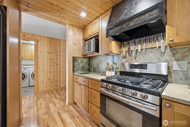 6012 Portal Way, Ferndale, WA 98248