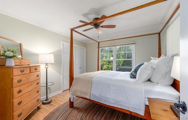 2300 Glenn Road, Southold, NY 11971