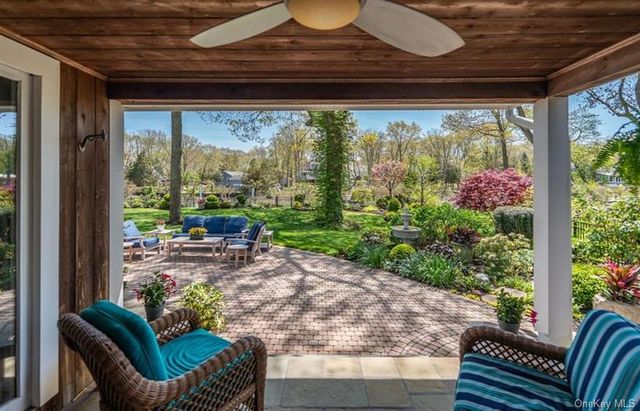 2300 Glenn Road, Southold, NY 11971