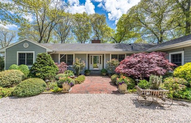 2300 Glenn Road, Southold, NY 11971
