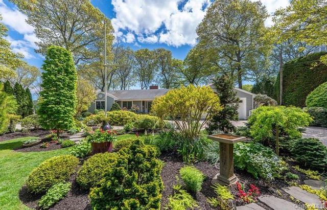 2300 Glenn Road, Southold, NY 11971