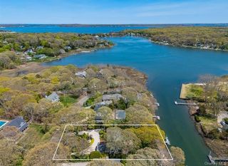 2300 Glenn Road, Southold, NY 11971