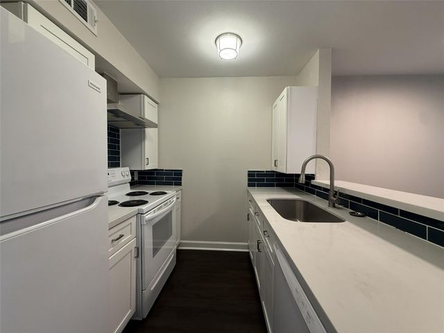 1824 Thonig Road 3, Houston, TX 77055