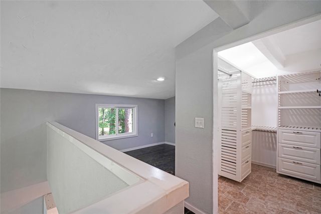2228 W Holly Trail, Holly Lake Ranch, TX 75765