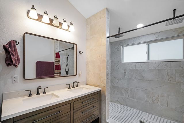 2228 W Holly Trail, Holly Lake Ranch, TX 75765