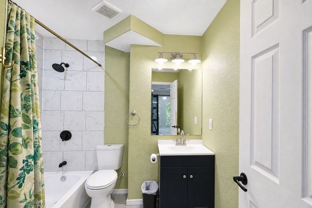 2228 W Holly Trail, Holly Lake Ranch, TX 75765