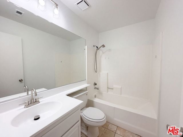 545 Spruce Court, Palmdale, CA 93550