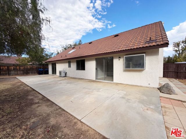 545 Spruce Court, Palmdale, CA 93550