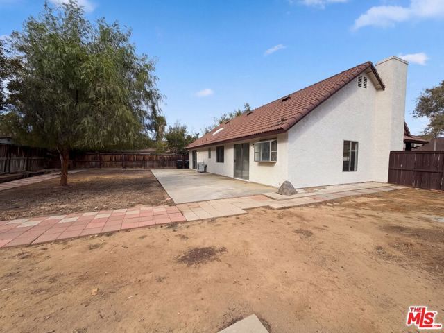 545 Spruce Court, Palmdale, CA 93550