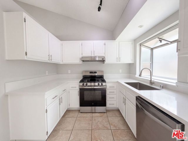 545 Spruce Court, Palmdale, CA 93550