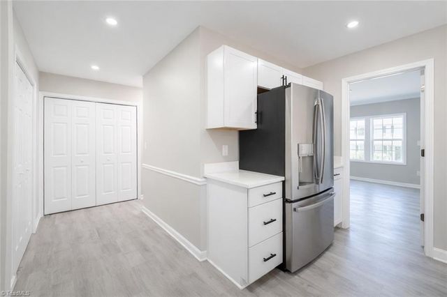 3 Ivyglen Court, Greensboro, NC 27406