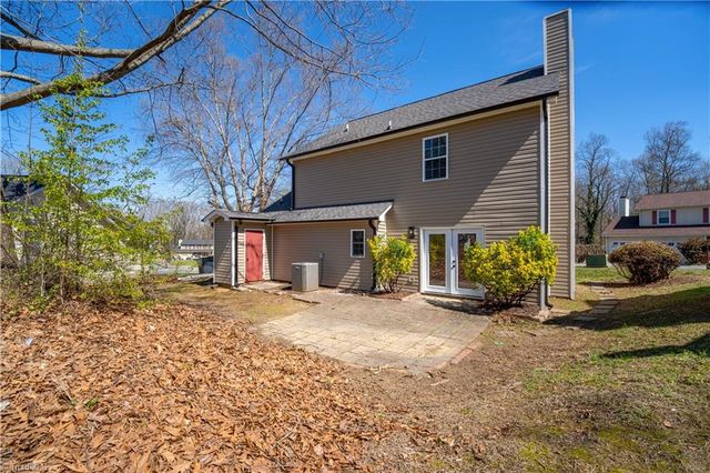 3 Ivyglen Court, Greensboro, NC 27406