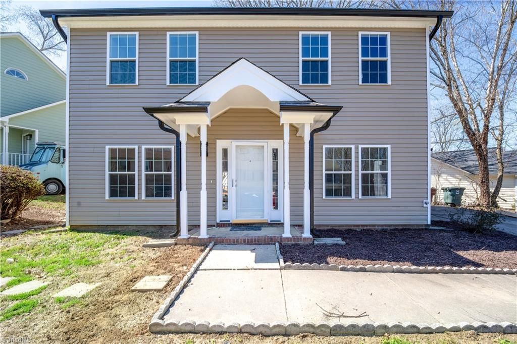 3 Ivyglen Court, Greensboro, NC 27406