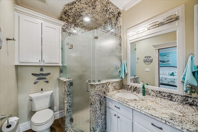 5022 Riverview Drive, Alvin, TX 77511