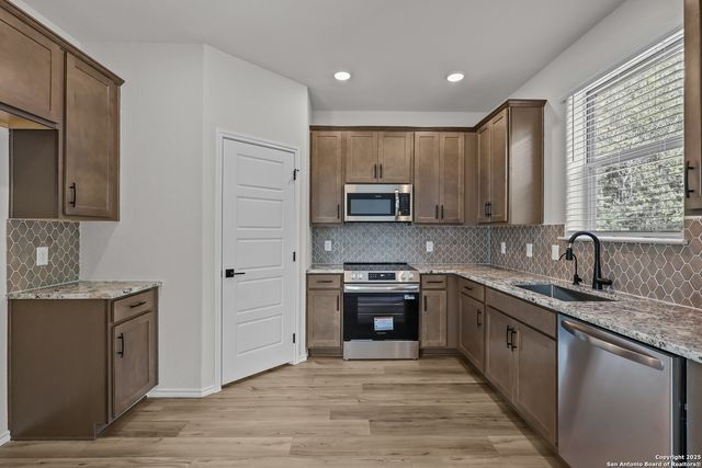 285 W Quill Dr Building 4, San Antonio, TX 78228