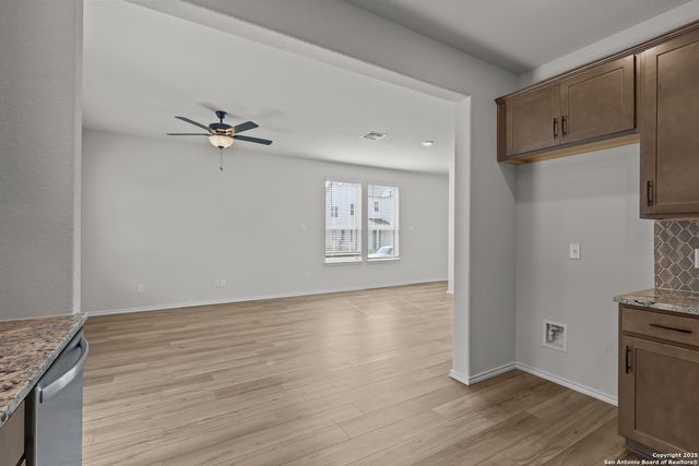 285 W Quill Dr Building 4, San Antonio, TX 78228