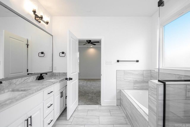 2529 Kara Ln, Bryant, AR 72022