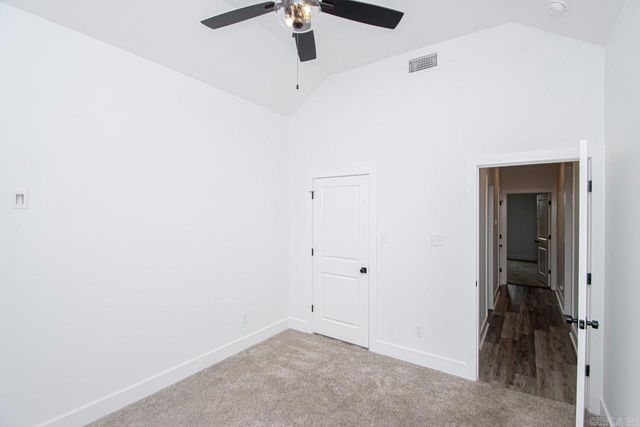 2529 Kara Ln, Bryant, AR 72022