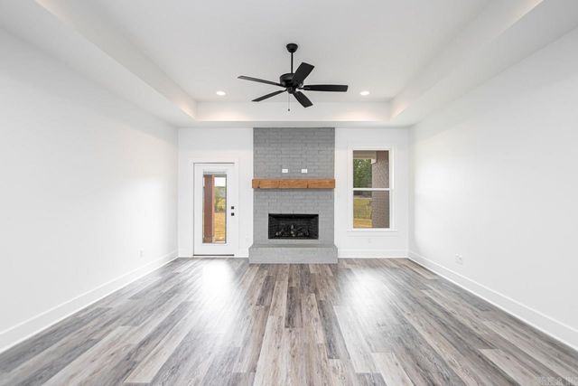 2529 Kara Ln, Bryant, AR 72022