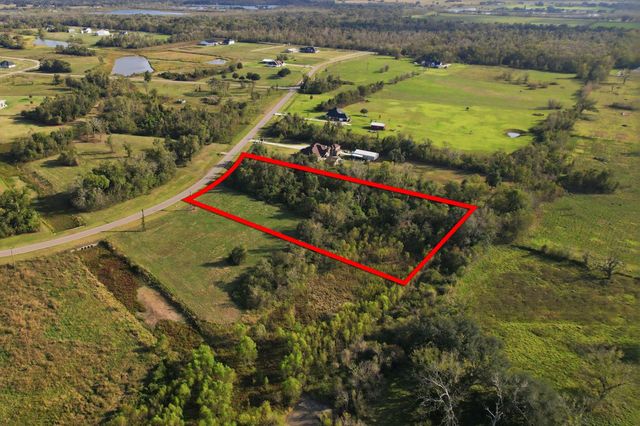 22818 Pittman Drive, Angleton, TX 77515