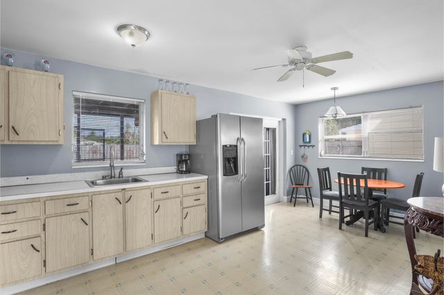 9412 Bellewood Street, Palm Beach Gardens, FL 33410