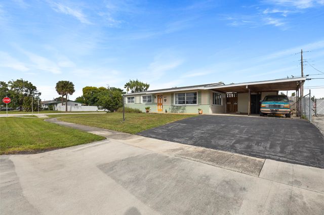 9412 Bellewood Street, Palm Beach Gardens, FL 33410