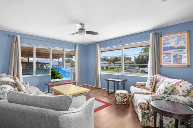 9412 Bellewood Street, Palm Beach Gardens, FL 33410