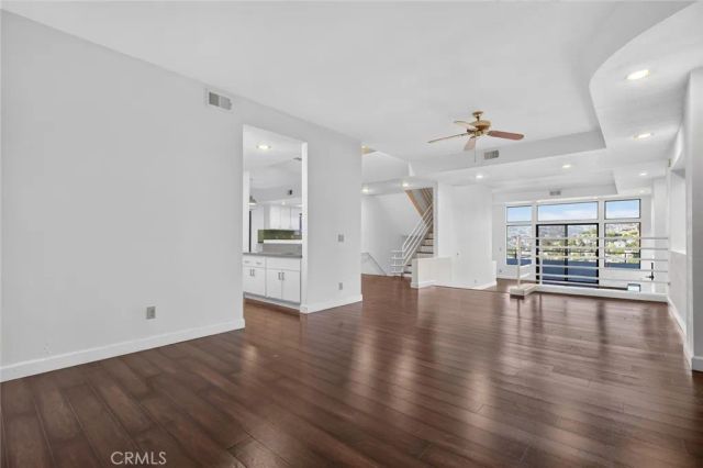 1425 Columbia Dr, Glendale, CA 91205