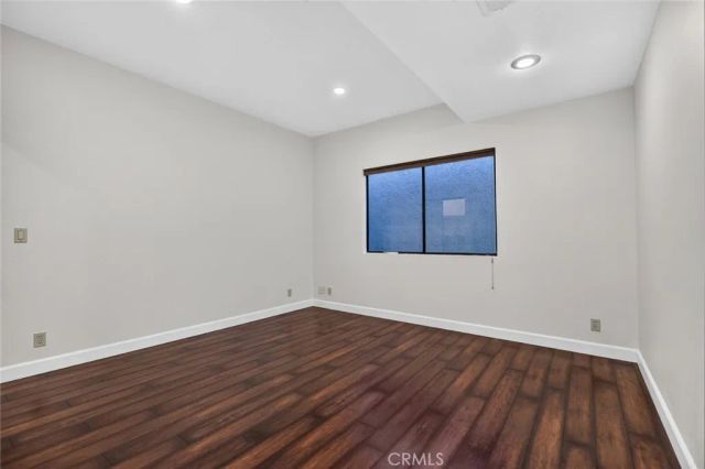 1425 Columbia Dr, Glendale, CA 91205