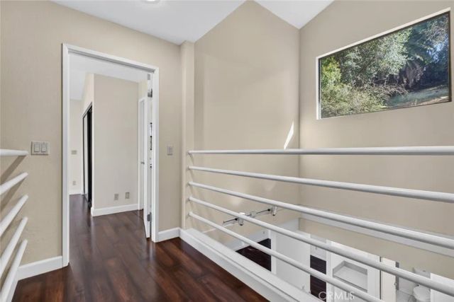 1425 Columbia Dr, Glendale, CA 91205