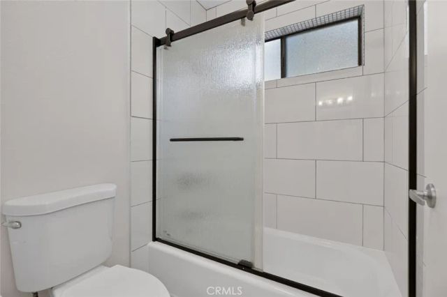1425 Columbia Dr, Glendale, CA 91205