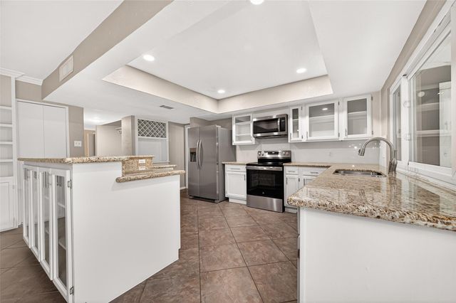 18211 Navajo Trail Drive, Spring, TX 77388