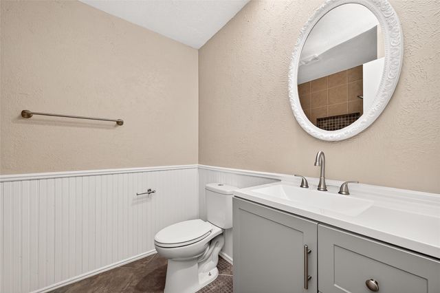 18211 Navajo Trail Drive, Spring, TX 77388
