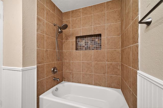 18211 Navajo Trail Drive, Spring, TX 77388