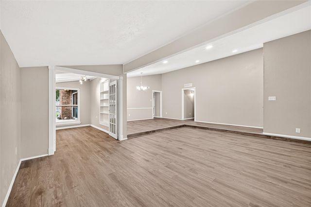 18211 Navajo Trail Drive, Spring, TX 77388
