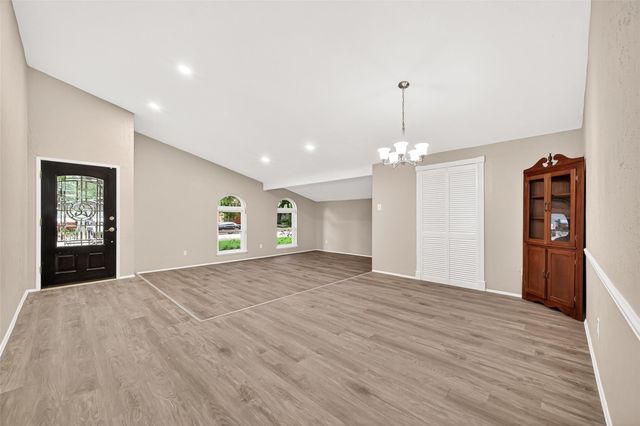18211 Navajo Trail Drive, Spring, TX 77388