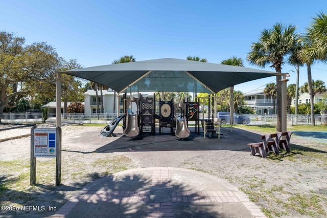 701 BEACH Avenue 201, Atlantic Beach, FL 32233