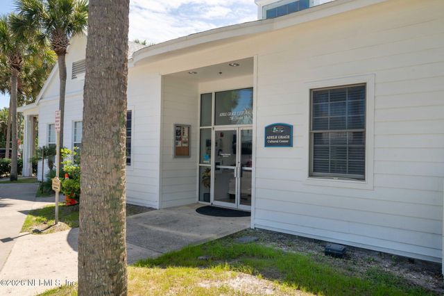 701 BEACH Avenue 201, Atlantic Beach, FL 32233
