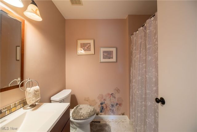 6142 Cheryl Place, Concord, OH 44077