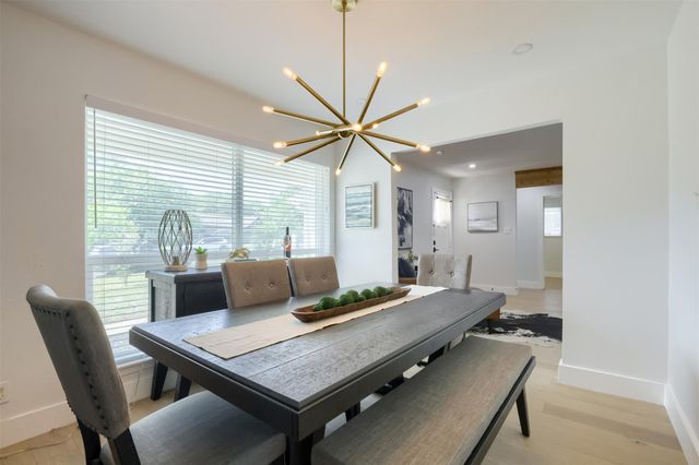 9016 W Pointer LN, Austin, TX 78758