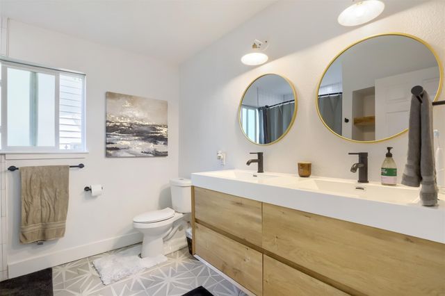 9016 W Pointer LN, Austin, TX 78758